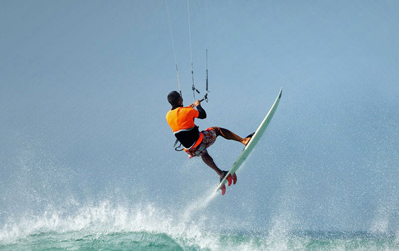 Adventure Sports in Panchgani Kite Surfing