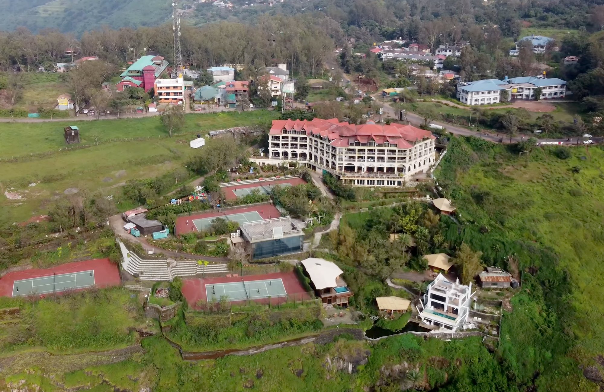 Ravine Hotel Review & Rating