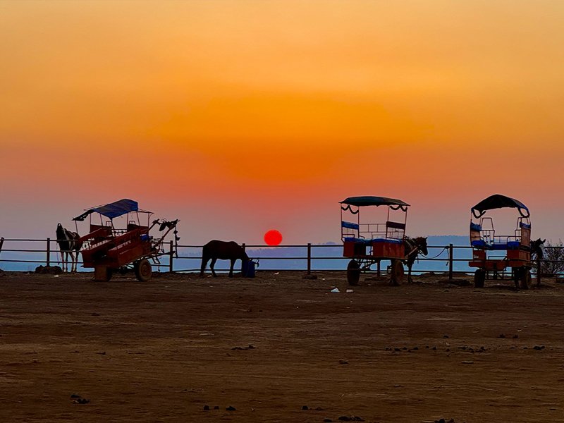 discover-table-land-panchganis-sunset-sunrise-point
